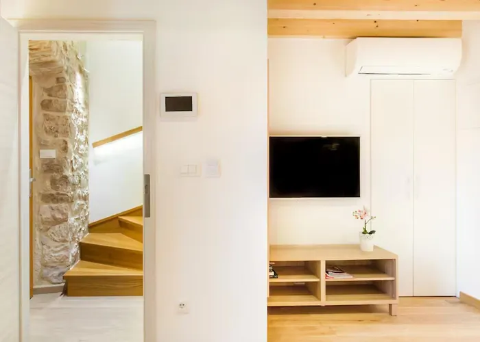 Apartment Explore The Historic Center From A Remodeled