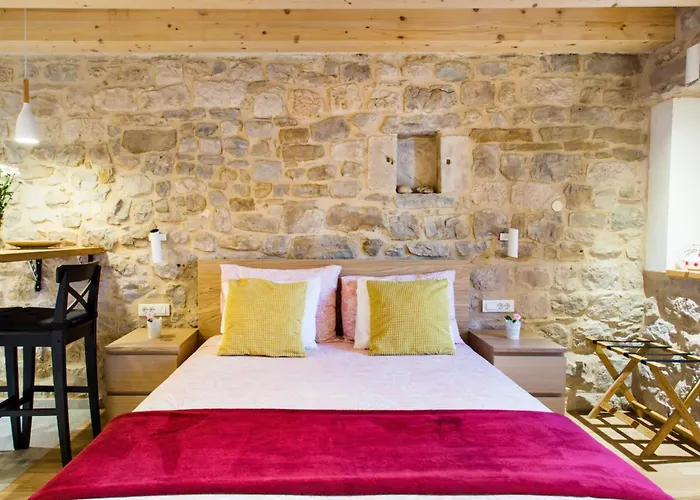 Apartment Explore The Historic Center From A Remodeled *