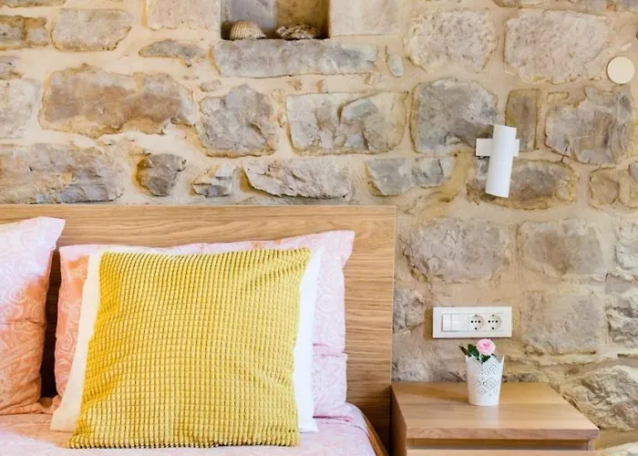 Explore The Historic Center From A Remodeled Appartement *