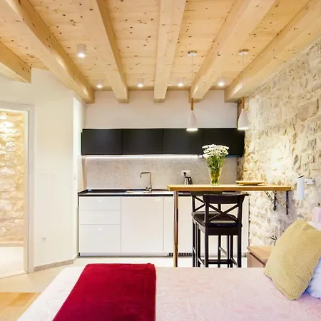 Explore The Historic Center From A Remodeled Split